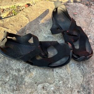 Wildling Feder Sandals